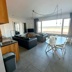 Zeezicht Majestic 1 Appartement