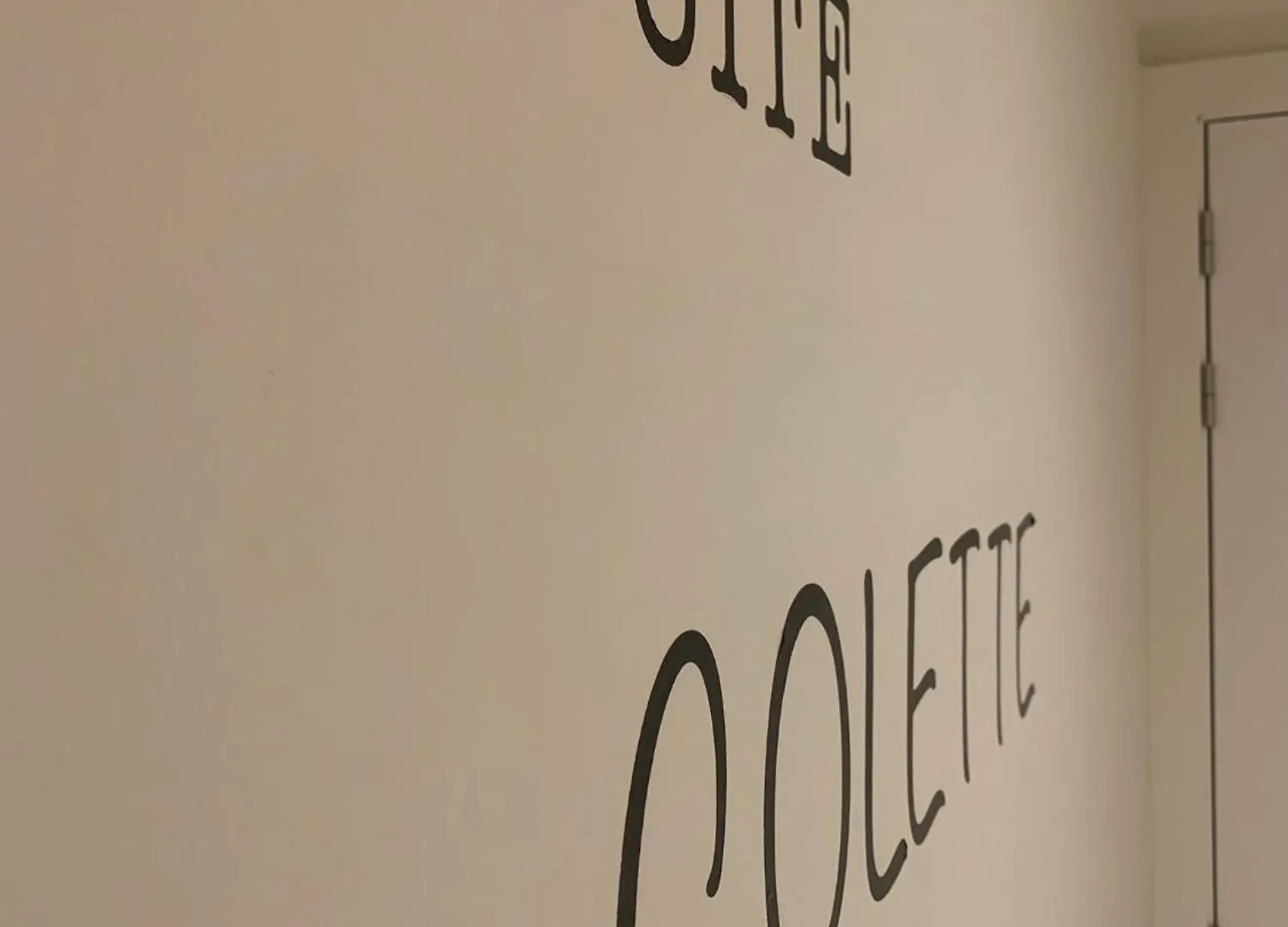 Suite Colette Ostend 0*,